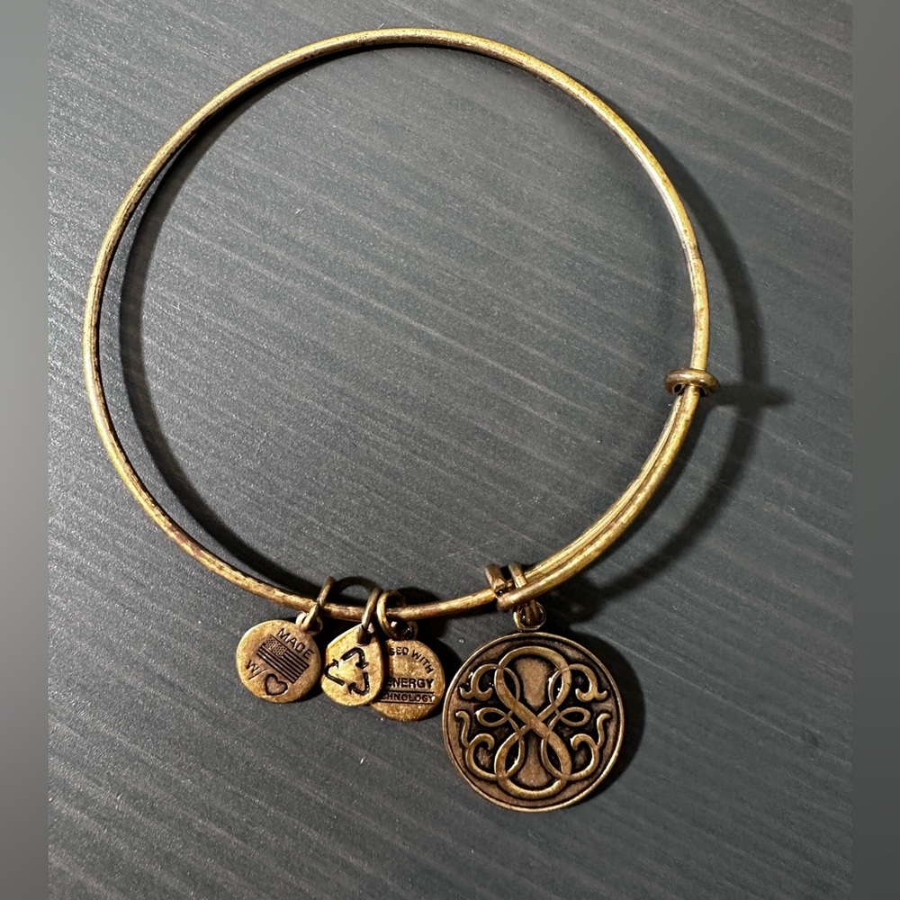 🔥Alex and Ani bracelet